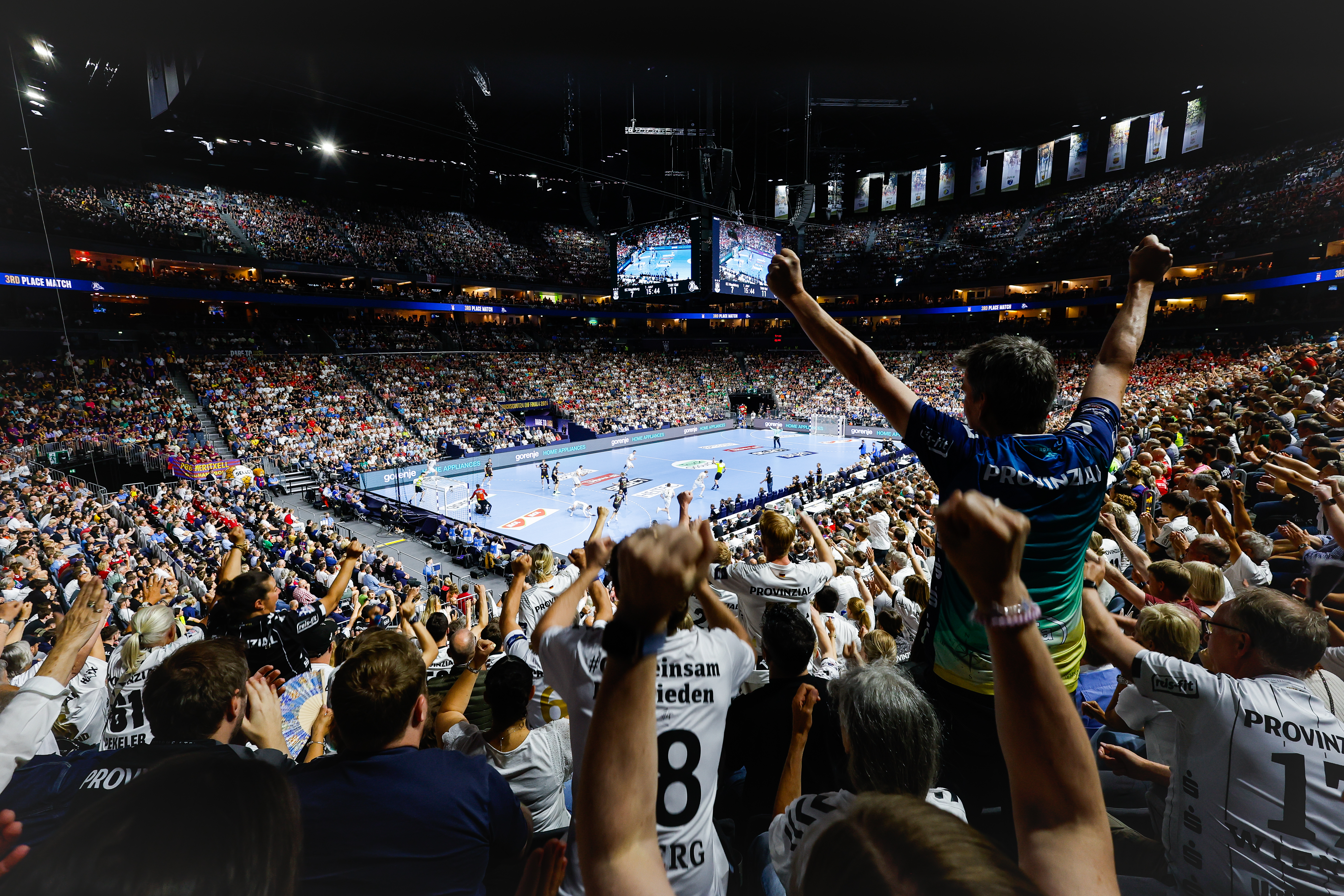 FF4CGN24 Third Place SC Magdeburg Vs THW Kiel ER11534 JE