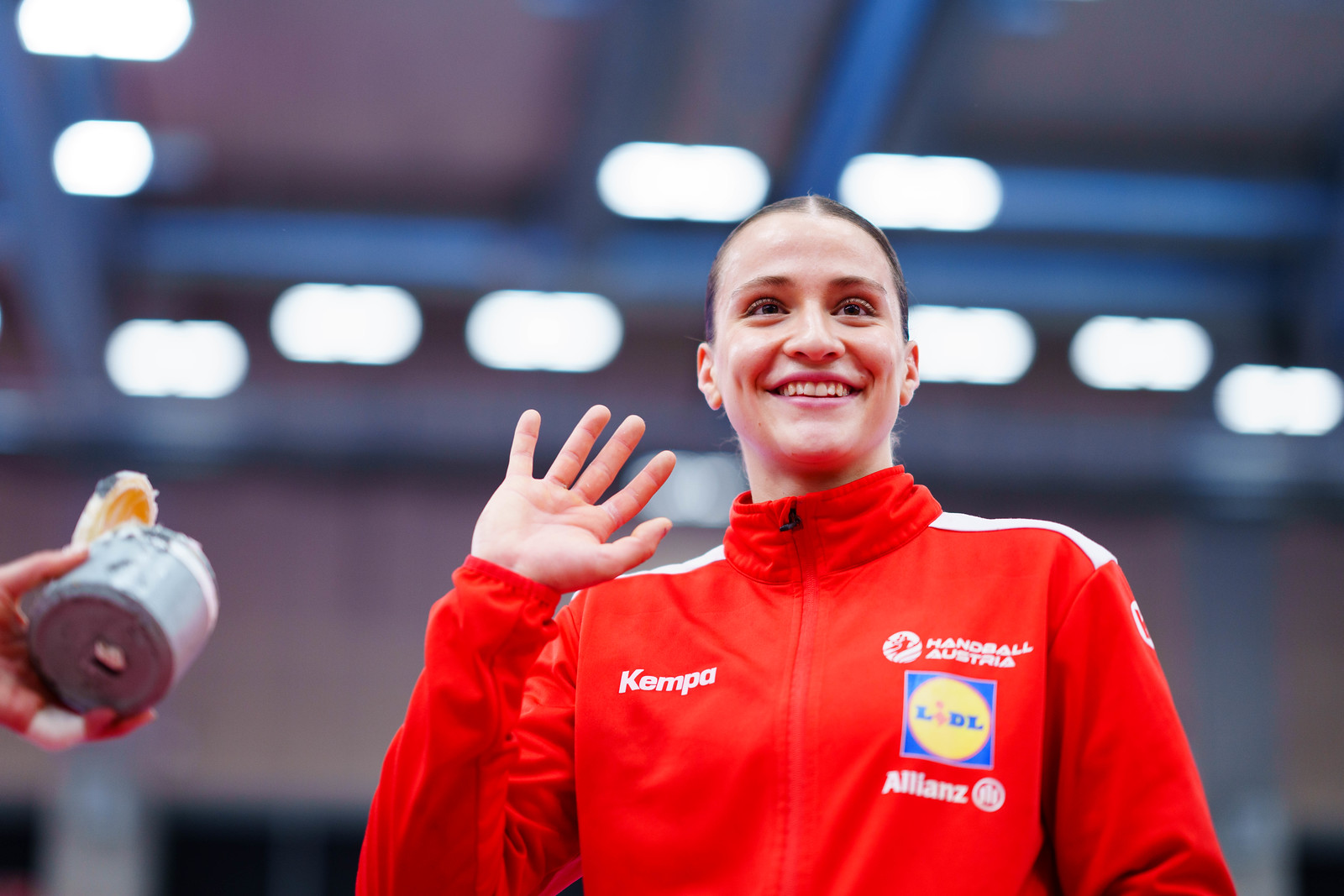 LIVE BLOG: Austria take early lead over Spain as round 3 opens