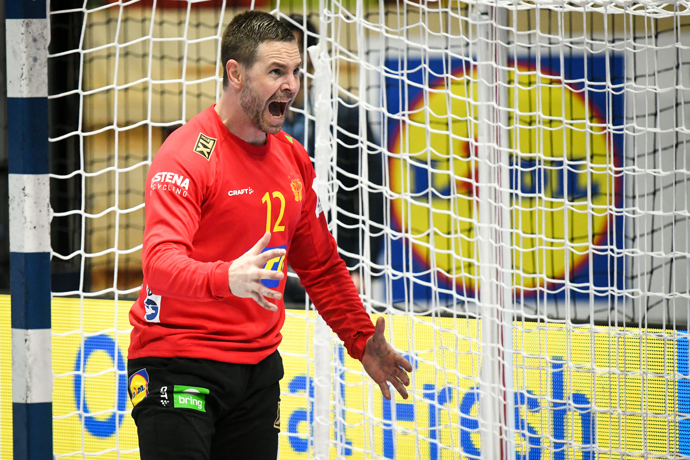 Sweden stop Russian winning streak