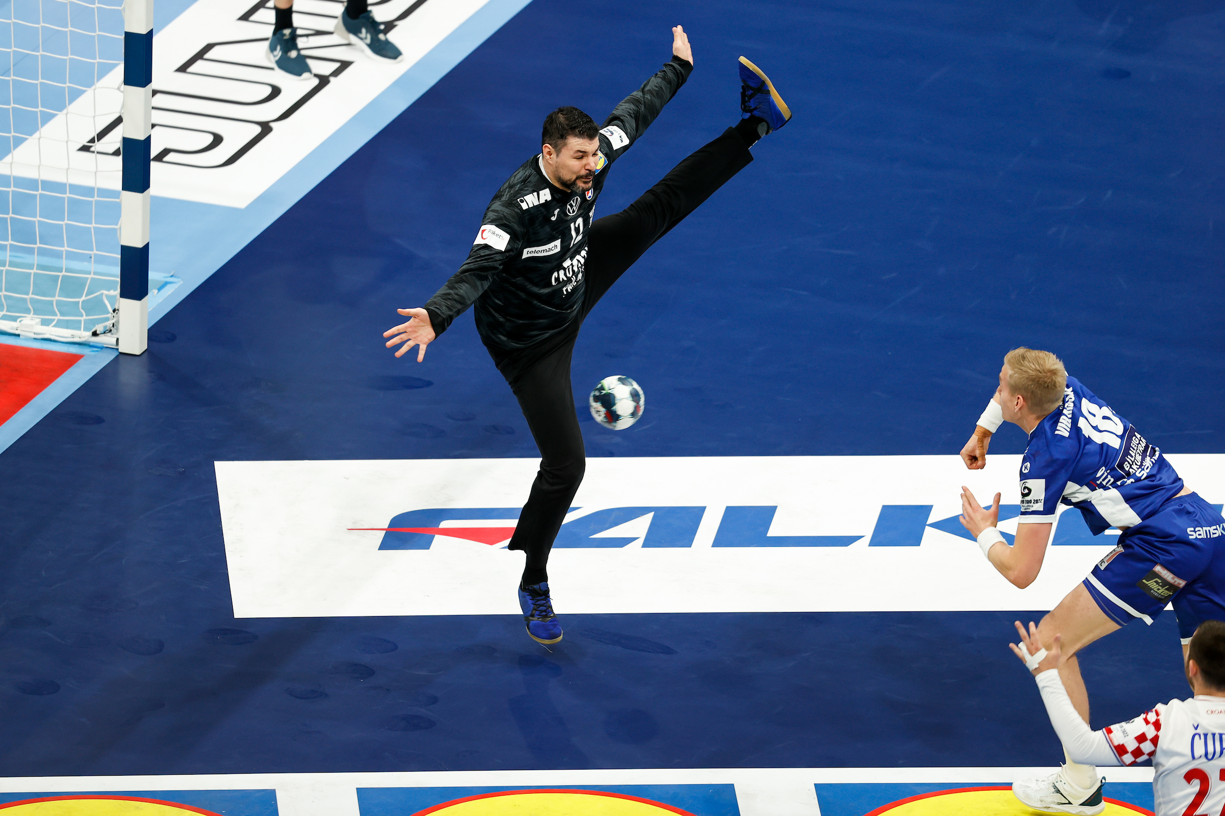 Ivan Pesic leads Croatia to epic win against Iceland