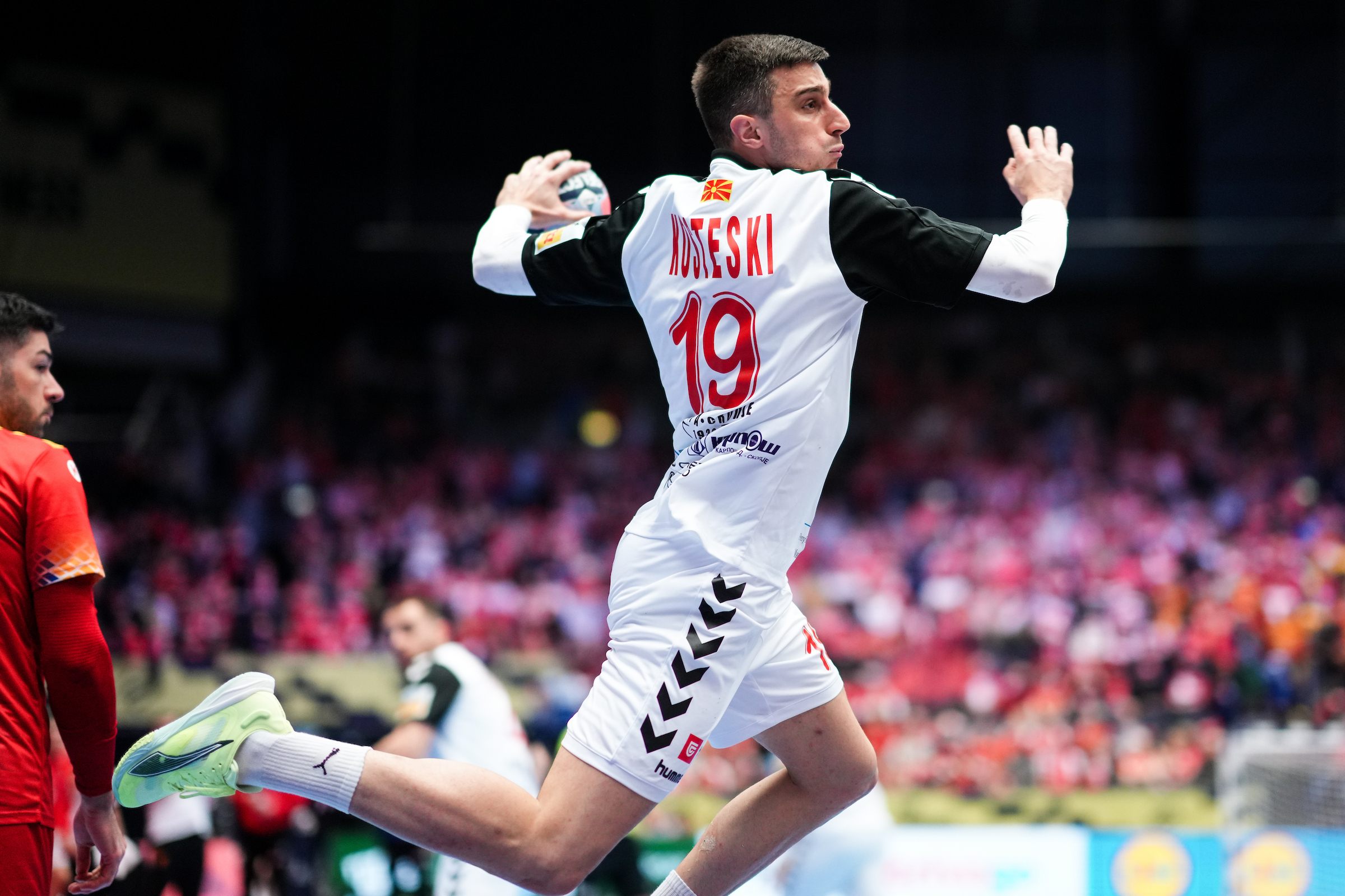 Live blog: High-intensity games as North Macedonia and Switzerland lead