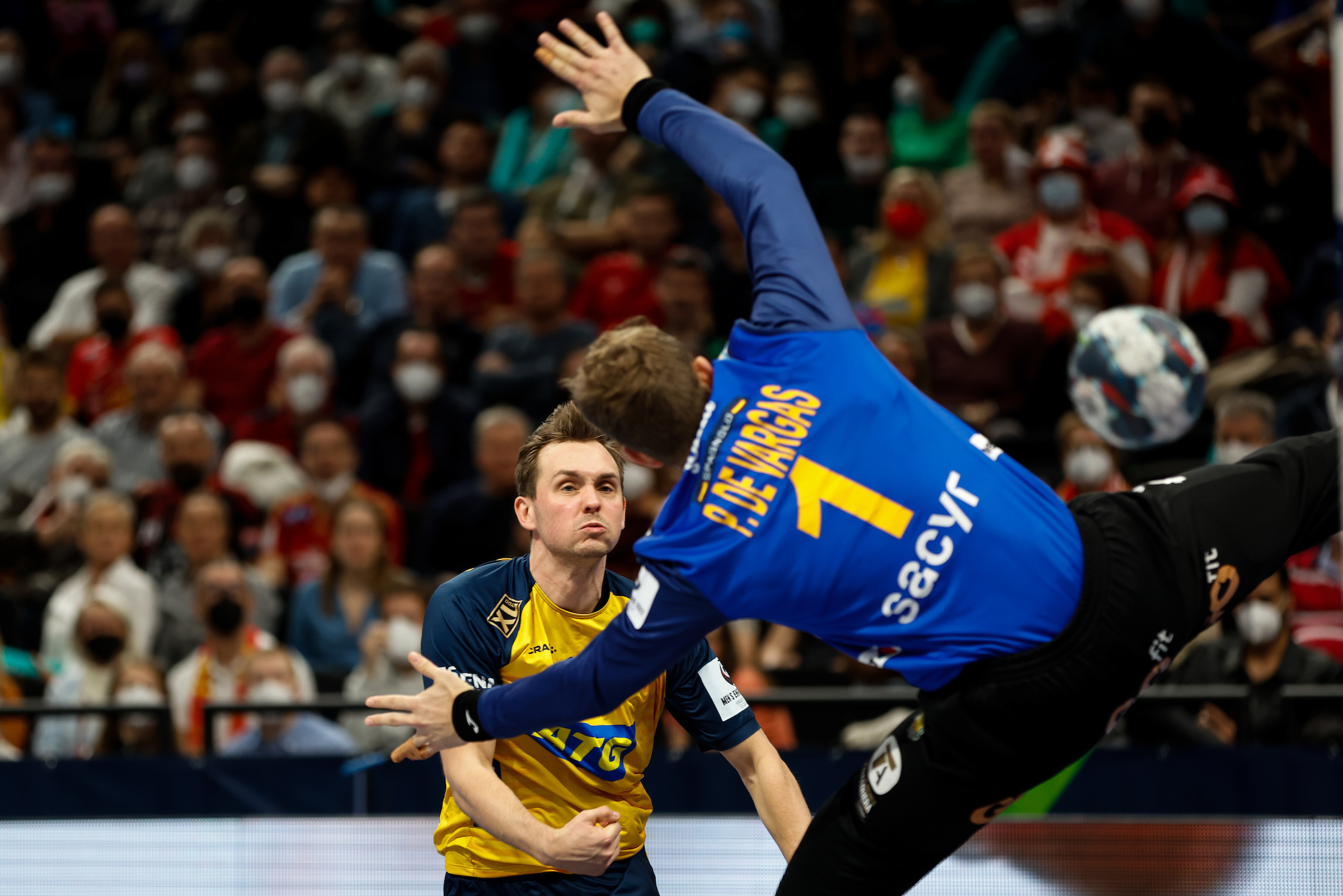 30 EHF Champions League stars win medals in Budapest
