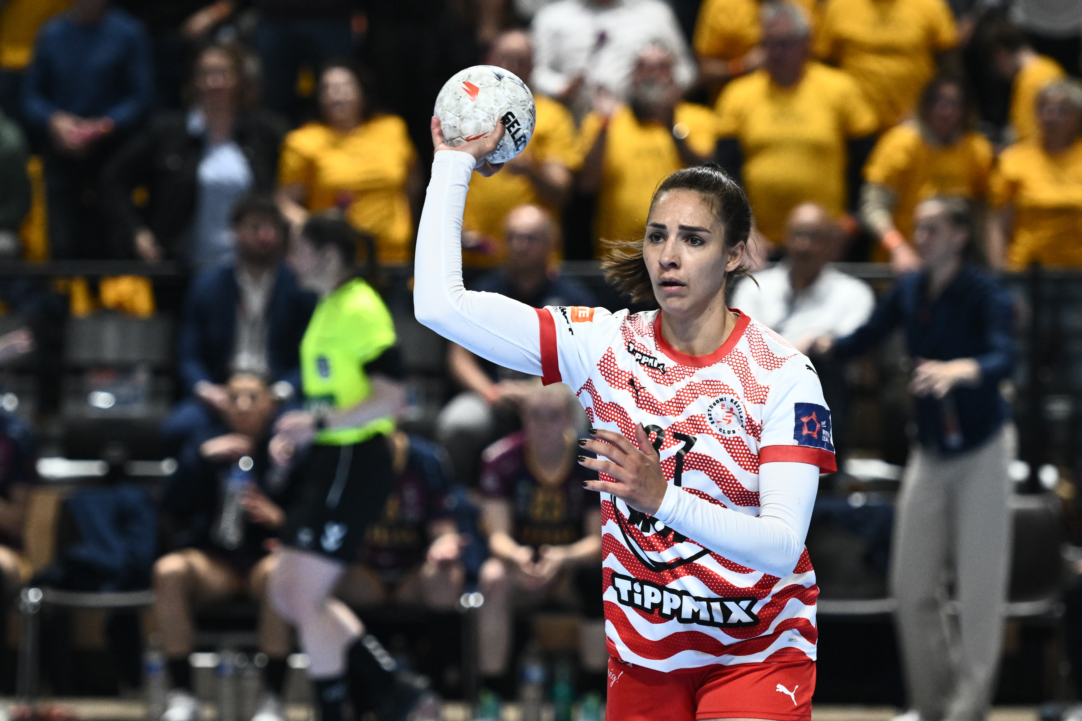 LIVE BLOG: Close fight between Dijon and Esztergom in semi-final