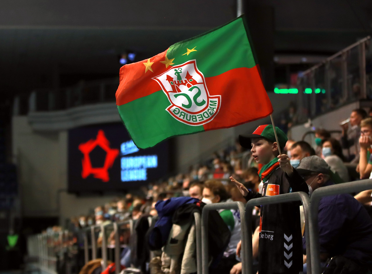 Summary:  10 teams stamp tickets for Last 16