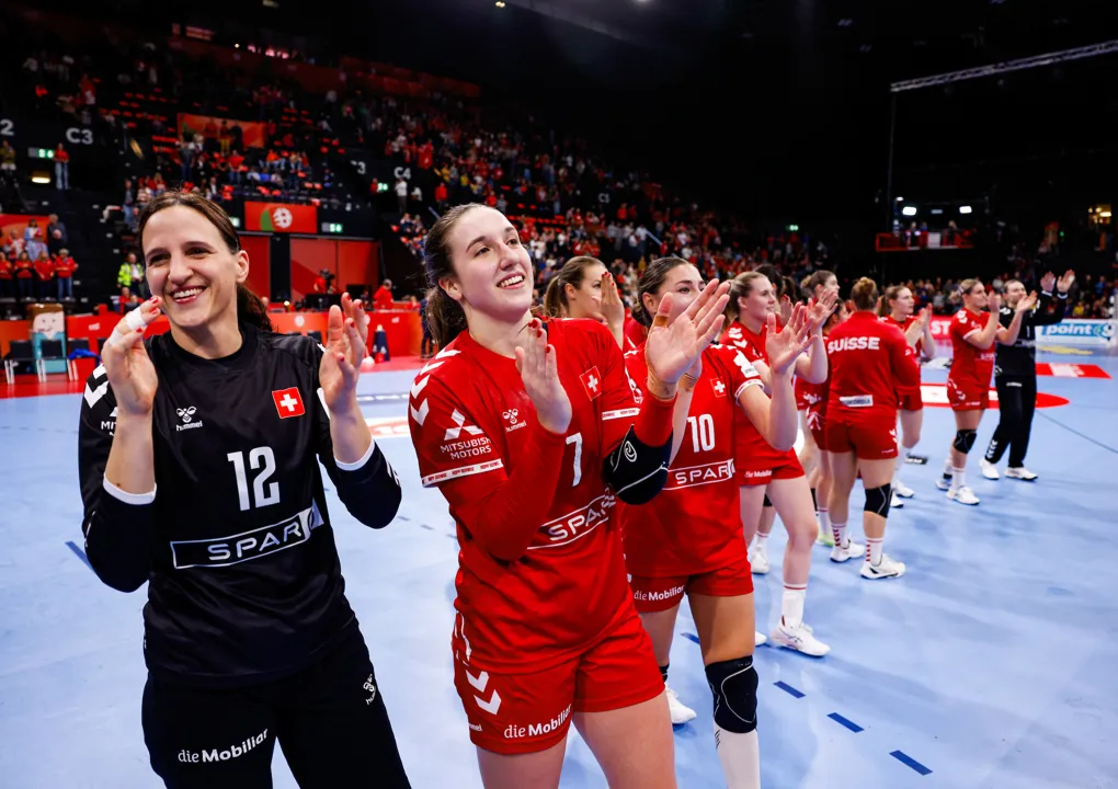 Summary: Historic night sees big wins and great comebacks