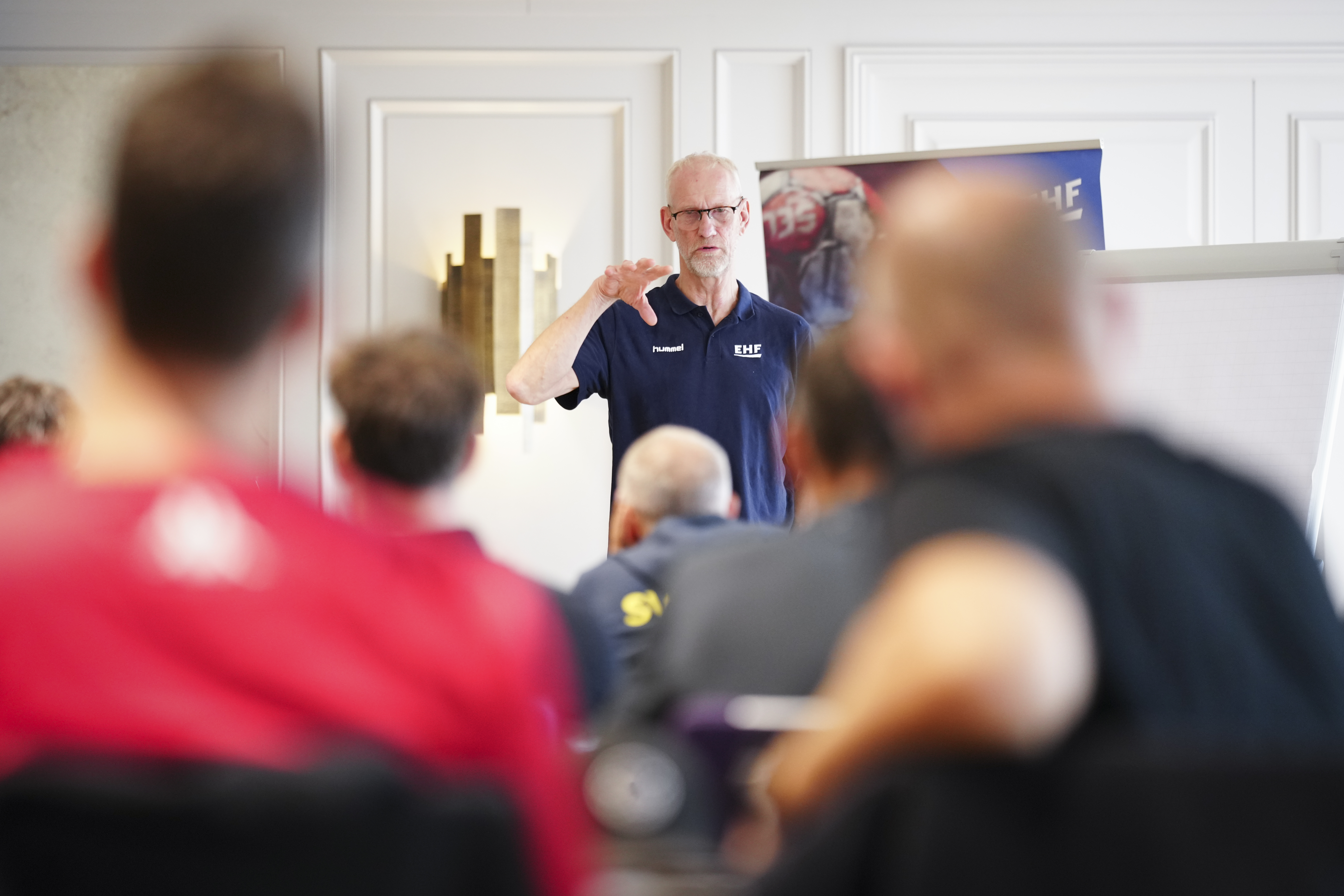 Mats Olsson: “The most important thing to save the ball is the brain, not the body.” 