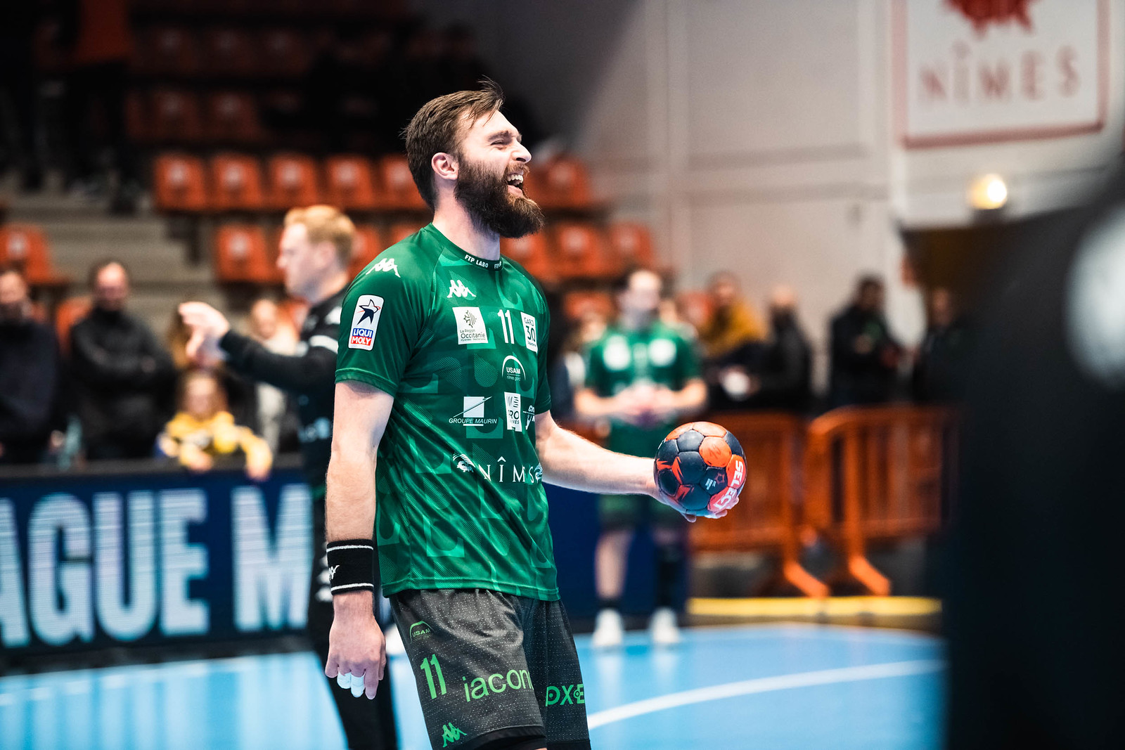 Nimes drop point but lock up top spot in group D