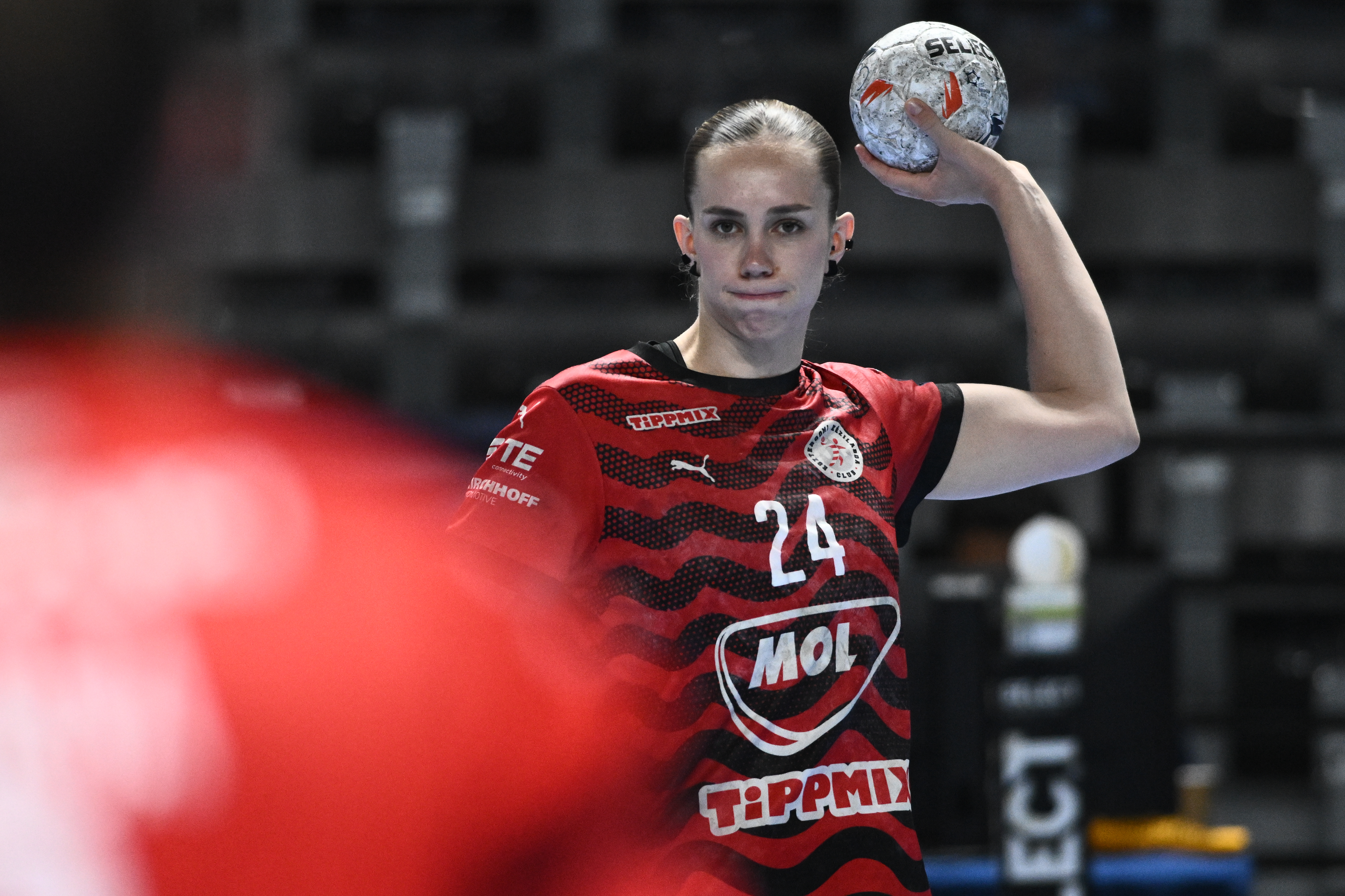 LIVE BLOG: Viborg and Esztergom start the day with fight for bronze