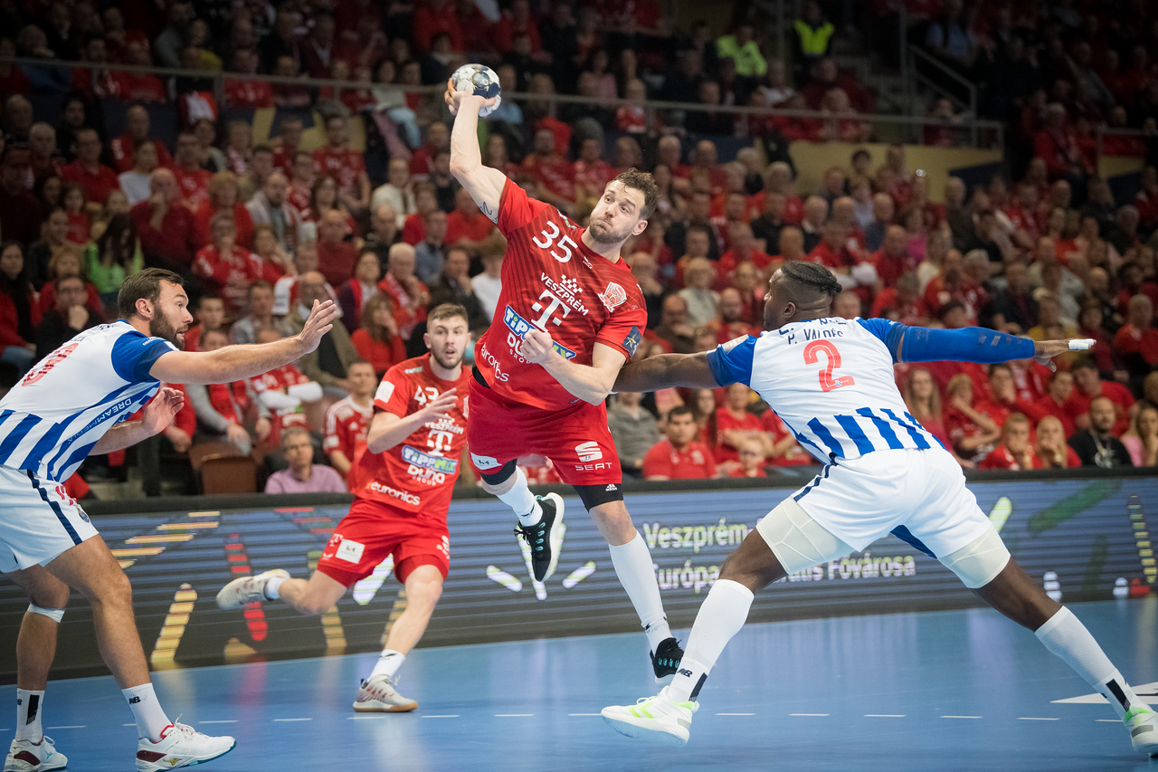 Elderaa pushes Veszprém to win