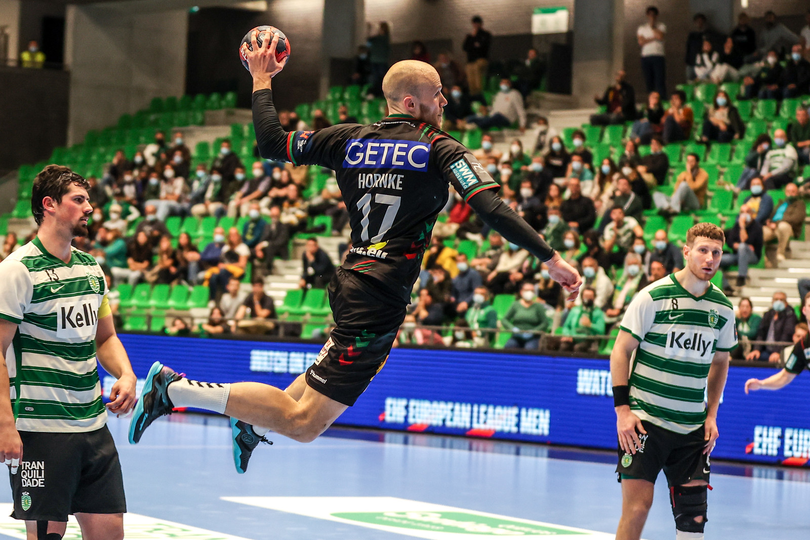 Most Last 16 ties wide open before second leg