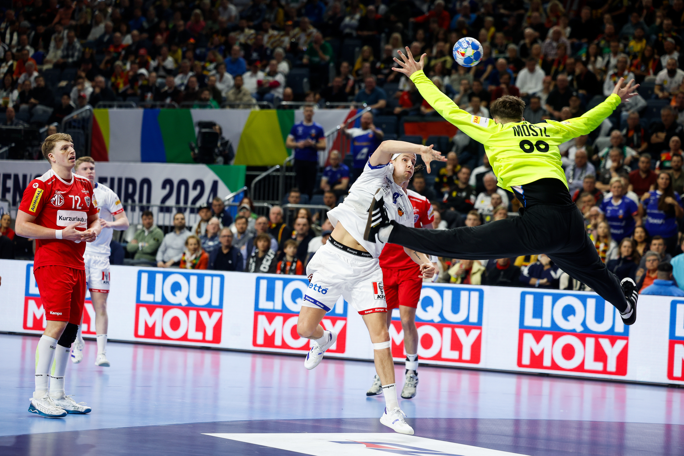 Iceland Survive Scare To Finish EHF EURO 2024 On A High   Euro24m Austria Vs Iceland  Ar39428 Ah 