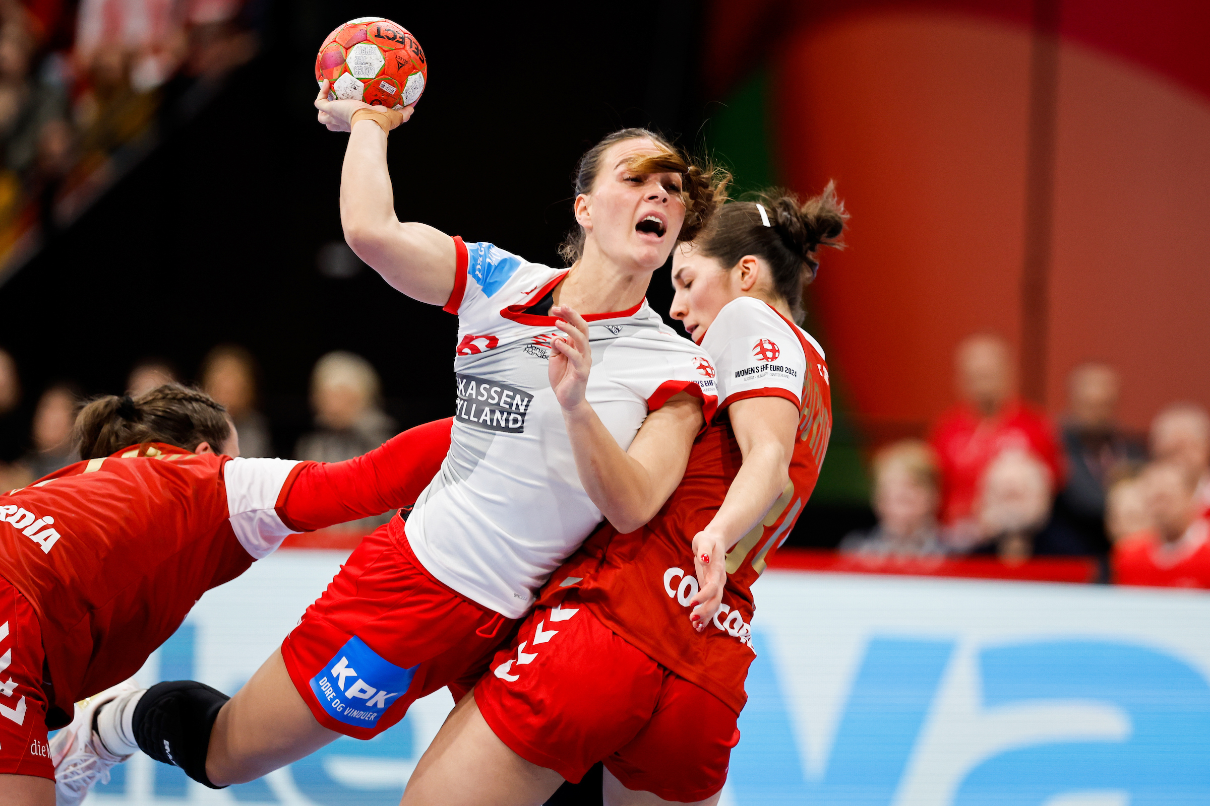 Denmark cruise to victory against co-hosts Switzerland