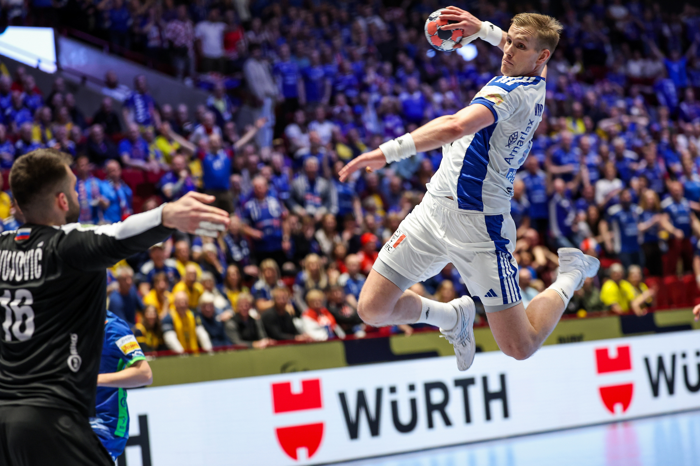 Handball Player Handball: Iceland return to EHF EURO semi-finals