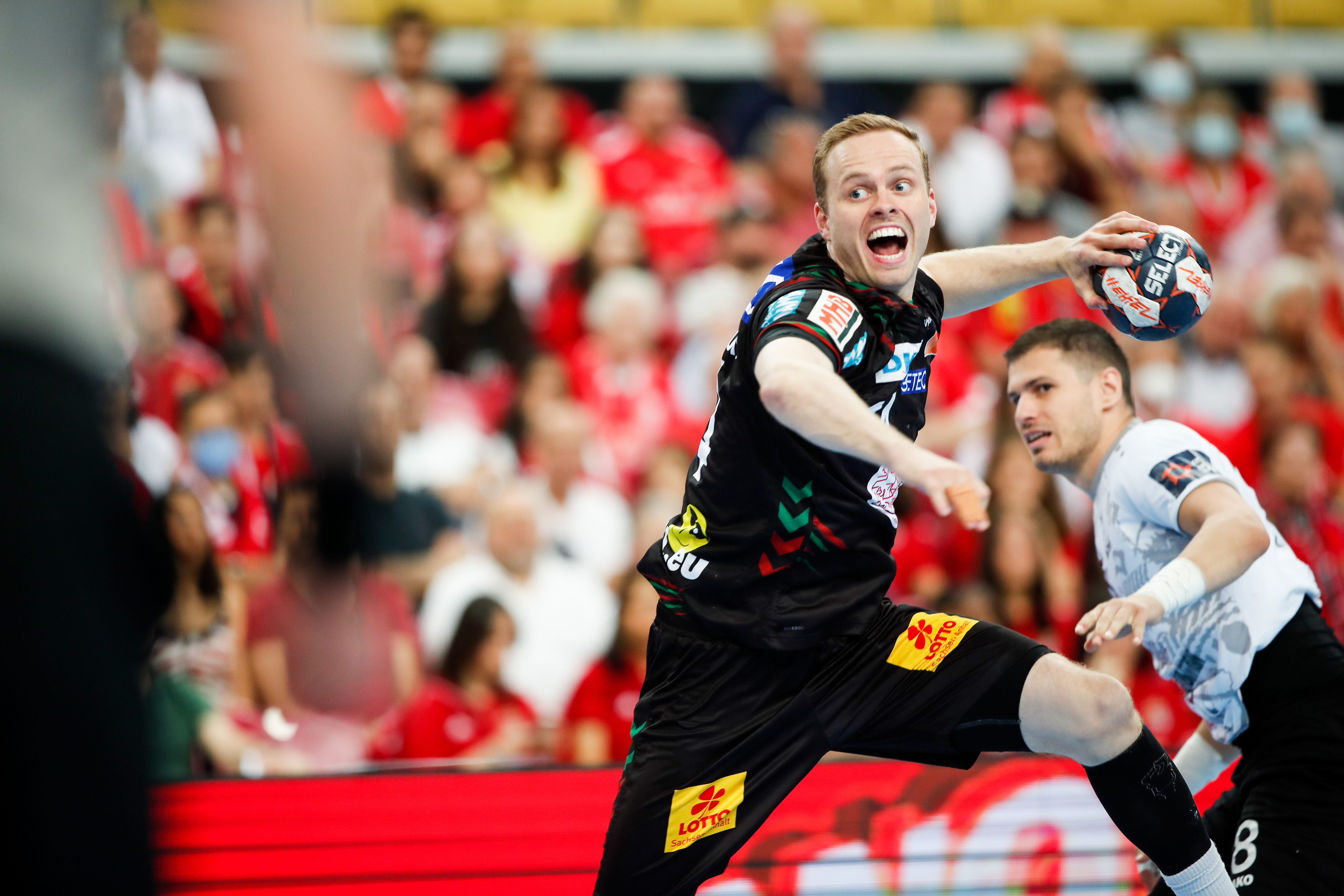 Defending champions Magdeburg return to final