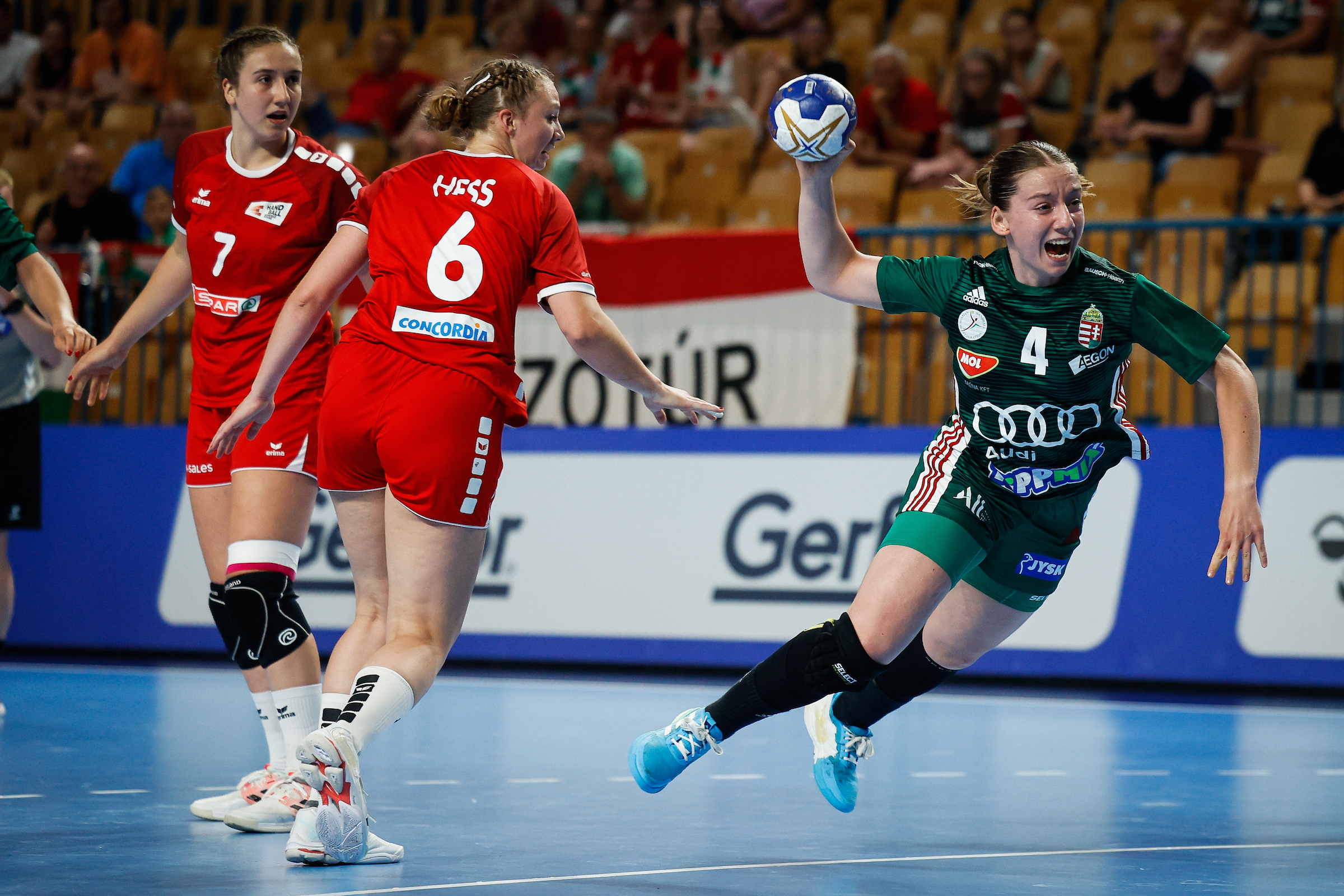 Hungary lead seven European teams into quarter-finals
