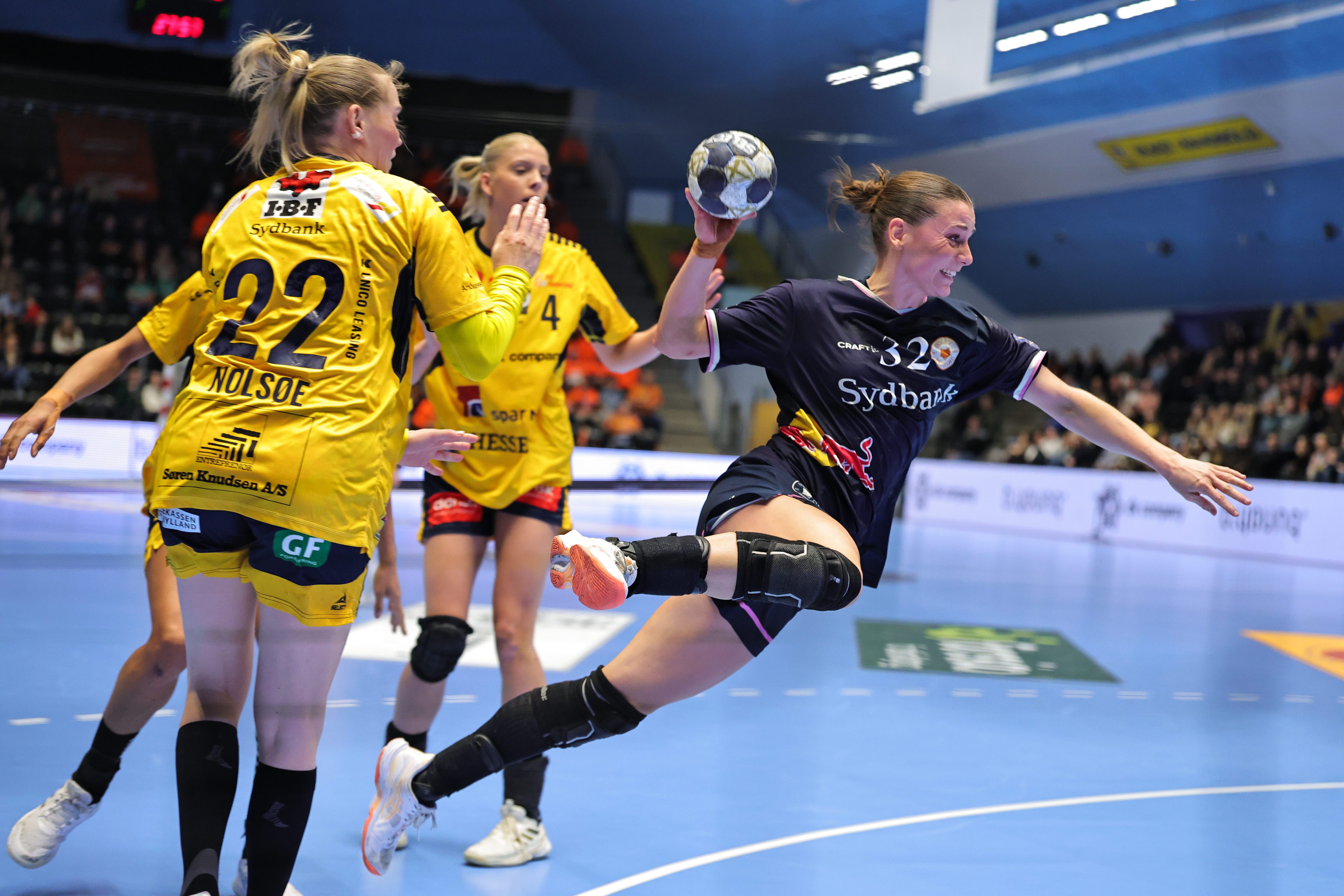 Metz clinch quarter-finals spot, Odense beat Ikast to shake up Group B