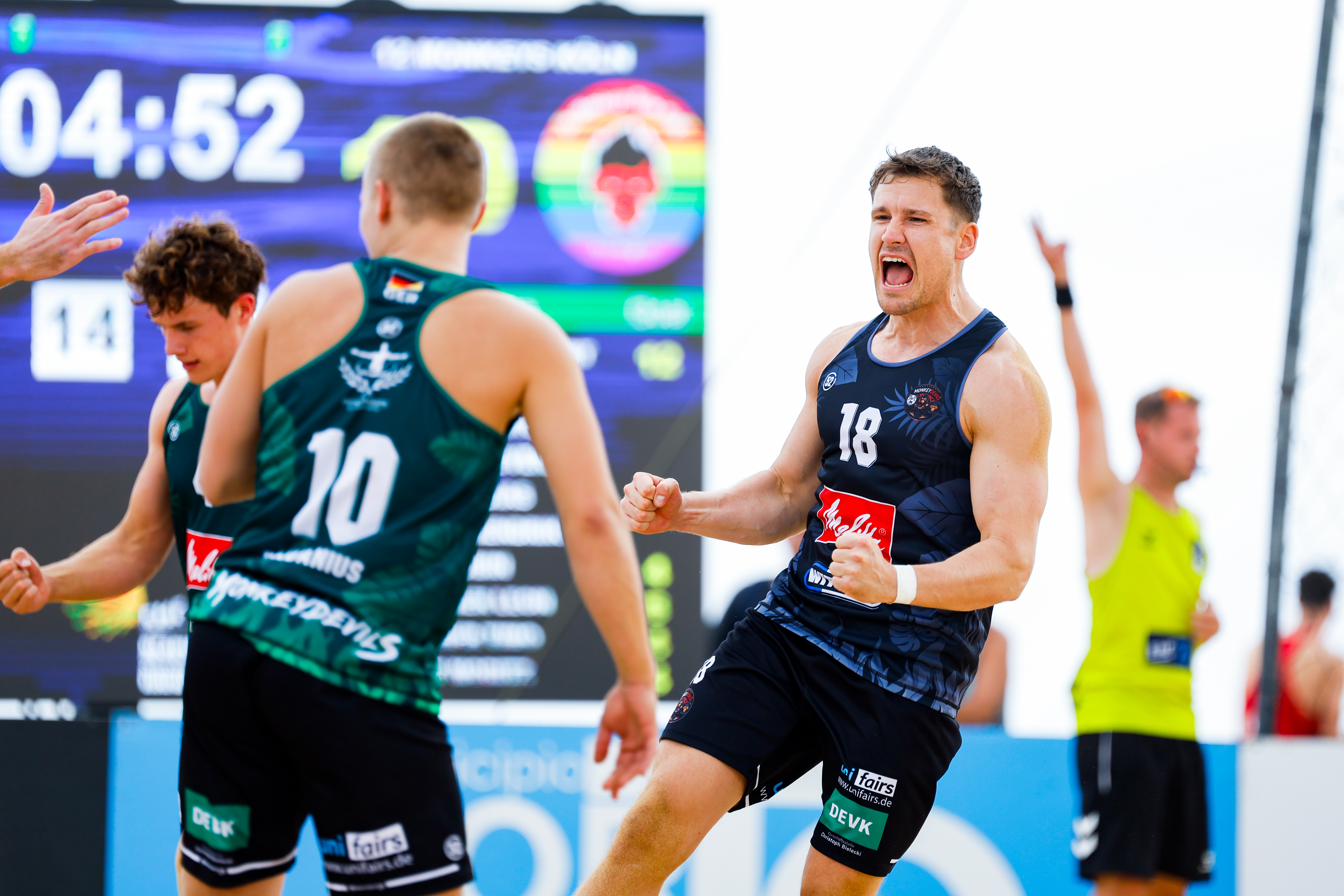 First quarter-finalists confirmed as main round heats up in Porto Santo