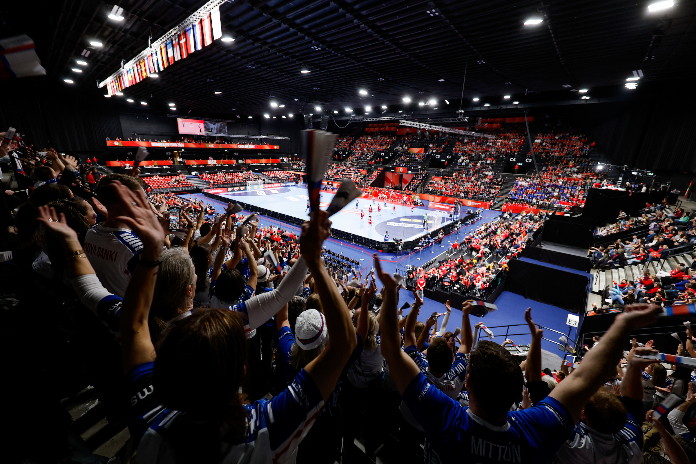 Book your tickets for the Women's EHF EURO 2026 now