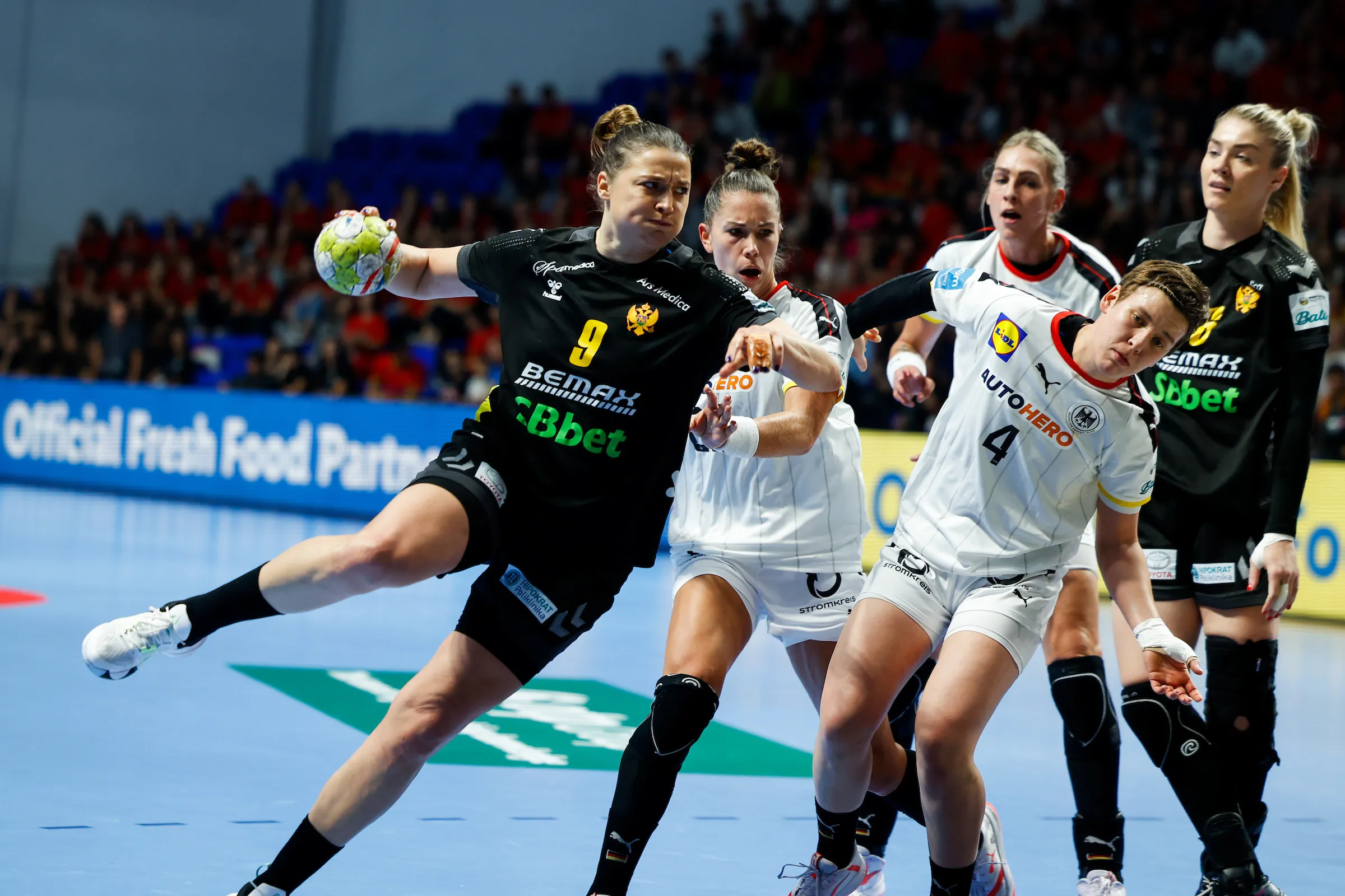 Three teams, two tickets: Group D gets thrilling finish